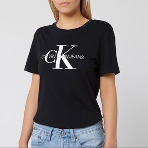 Calvin Klein jeans tee